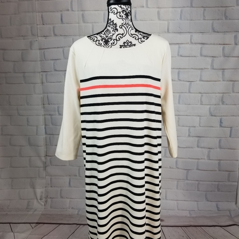 H & M long sleeve striped print zip back dress